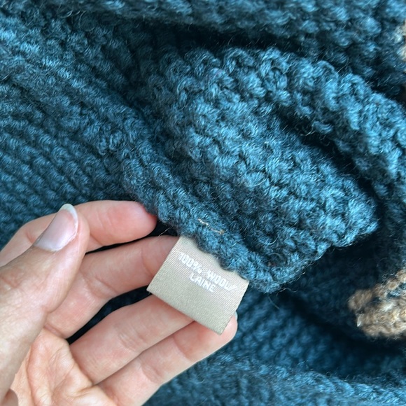 Alexander McQueen brand new without tags sweater 100% soft wool, never used‼️ - Picture 6 of 10